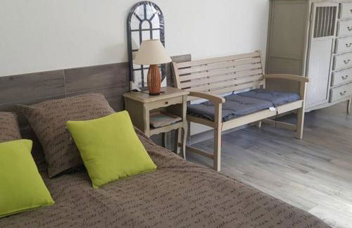 Gîte du stade Le Studio cour parking et piscine partagee - Foto 3