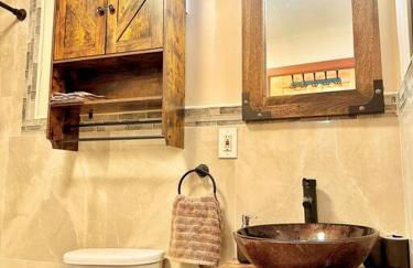 Chic Chalet River Views & Access - Foto 37