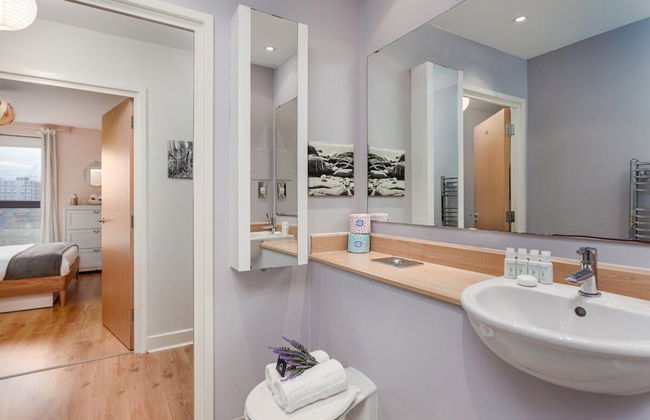 Bright and Stylish Kennington Gem - Photo 20