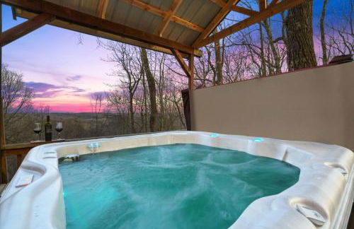 Hot tub, fireplace, fire pit, pool table, grill, EV, pets, HOA lake - Photo 2