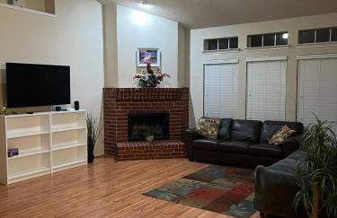 Comfy 3-Bedroom Home in Arlington - Foto 7