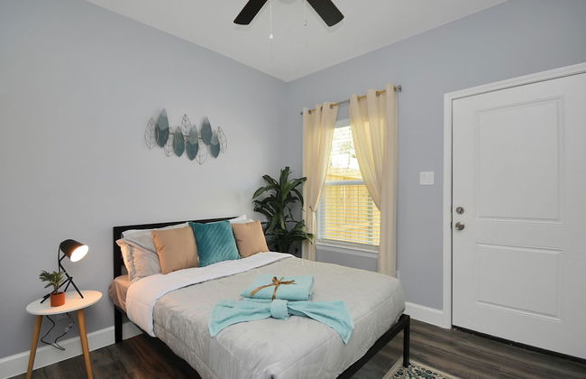 Cozy Retreat Near NRG Stadium, Free parking, Wi Fi - Foto 15