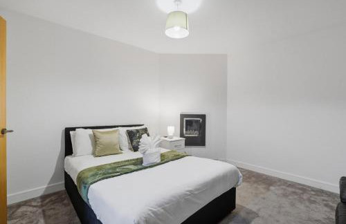 Spacious Modern 4BR Home 2 Luxury Bathrooms Private Parking Near M54, M6, JLR & WV1 - Foto 23