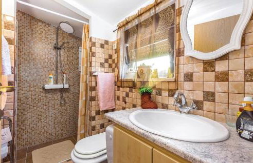 Gorgeous Apartment In Hreljin - Foto 24