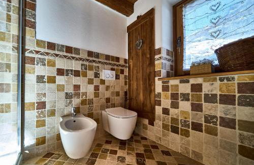 MCX Vacation Rental - MAISON LOZ duplex in typical village in Valtournenche with modern comforts just 2 minutes from the cable cars! - Foto 15