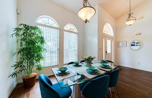 514 - Make Yourself at Home on our Private Pool Deck with Spa - Photo 17