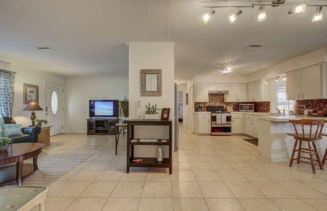 Peaceful Egret Pool Home in Venice - Foto 23