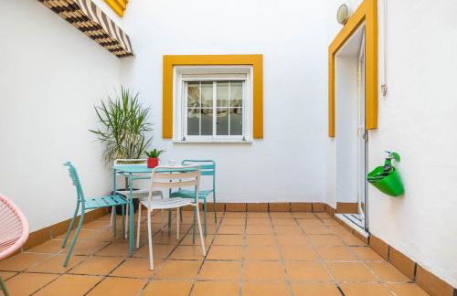 Piso con patio privado y parking Nervión Sevilla - Foto 39