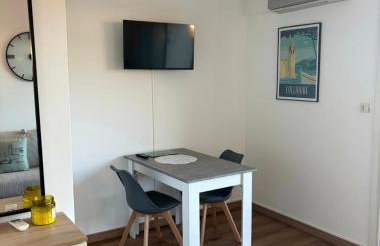 LA KABANA Collioure - Studio avec parking, piscine, balcon vue mer et climatisation a 500 m a pied des plages et du centre - Foto 12