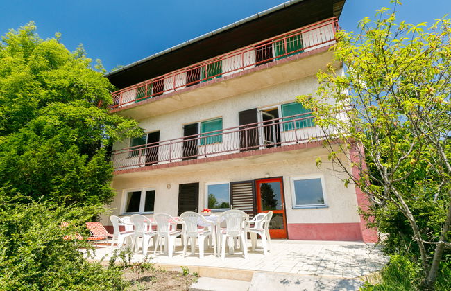 4 bedroom House in Fonyód with garden and terrace - Photo 1