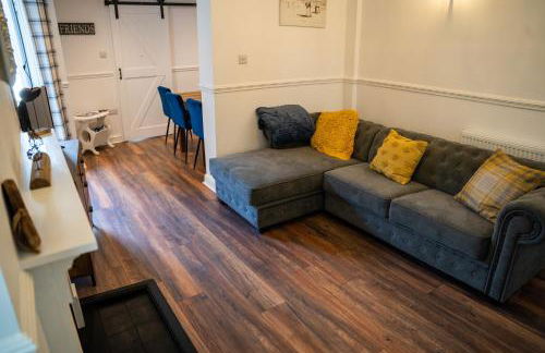 Cottage, Hot Tub, Open fire, Games Room, large Garden Sleeps 2-8 - Foto 75