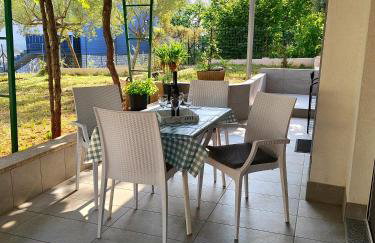 Apartman Tomki - modern, refurbished 2 bedroom apartment - 4 guests - Foto 2