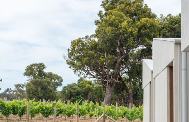 Edge Luxury Villas - Photo 32