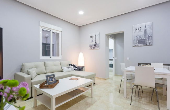 Charming Apt. Historic District - Sol - Photo 20