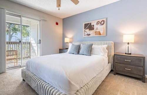 Landing Stunning 2BD Tennis Court Gym - Photo 37