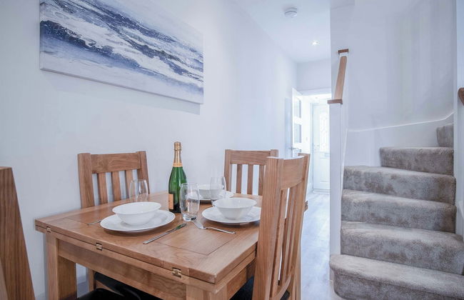 Fleet Street - 2 Bedroom - Swansea - Photo 26