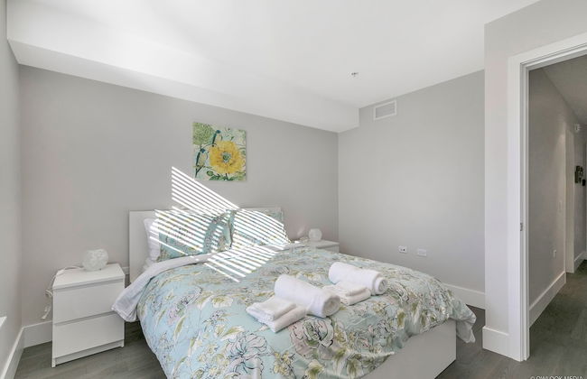 Modern Townhouse at Marine by Elevate Rooms - Photo 10