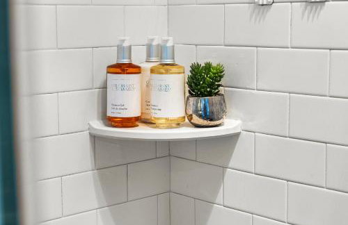 Modern waterfront living at Mondrian South Beach - 1123 - Foto 26