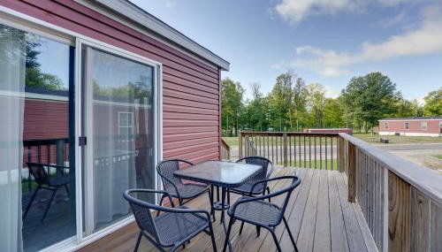 Cassopolis Cabin with On-Site Fishing Pier! - Foto 2