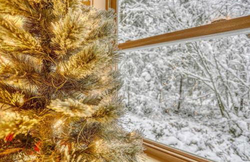 River Breeze Chalet - Meredith Lodging - Photo 32