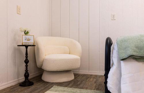 Cozy Spring Night HotTub Firepit PetFriendly Patio - Foto 42