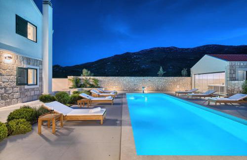 Villa Lovorika - Padel, Cageball, Basketball & Heated Pool - Foto 54