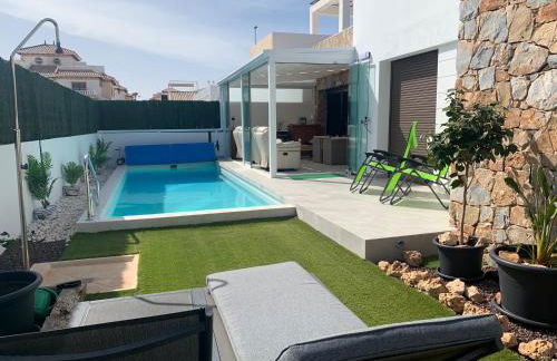 Luxe villa met verwarmd zwembad - Foto 2