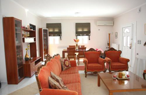 Red Villa - Photo 59