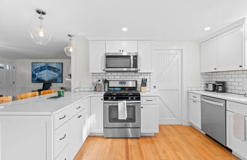 Coastal comfort near beaches and walking distance to Harwich Port! - Foto 28