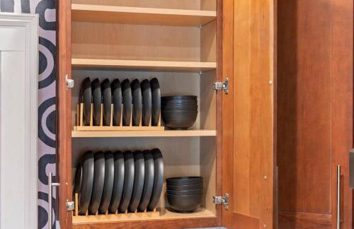 Large historical home w/ fire pit, chef kitchen. - Foto 34