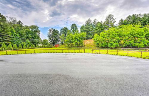Pisgah Forest Farm Home: Outdoor Pool & Games - Foto 29