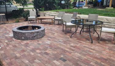 Spacious 2BR Apt Downtown, 2 Blocks from State Capitol - Photo 3