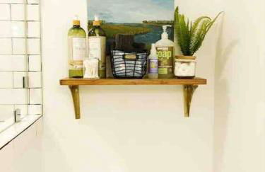 Liz Lane Cottage- entire guesthouse - Foto 12