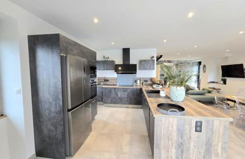 Grande Maison Familiale avec Piscine Privée et Animaux Bienvenus - FR-1-616-527 - Foto 9