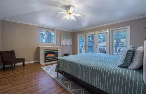 Coburn Cabin @ Country Club Game Room New Central AC Pet and Family-Friendly - Photo 12