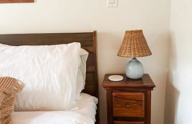 Lakeside Cabin - Serene Retreat with Lake Monroe Views and Wraparound Deck in Brown County - Foto 34