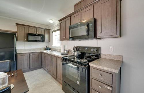 Cassopolis Cabin with On-Site Fishing Pier! - Foto 8