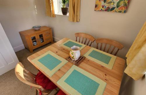 Comfy home for 4-5 people with garden near uni & QMC 2 nights minimum - Foto 6