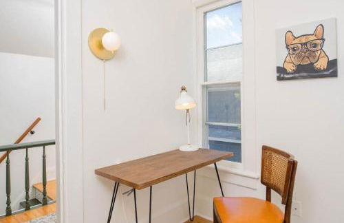 Downtown Walkable - 2 bed 1 bath King Bed - Foto 8