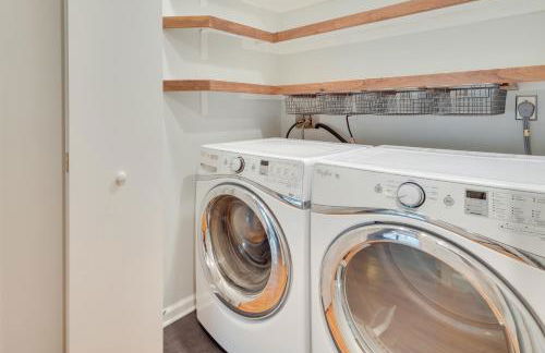 Blue Ridge Mountain Retreat Deck and Sunroom! - Foto 14