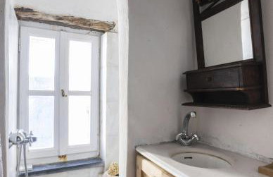 Daphnis the Artist s House - Photo 52