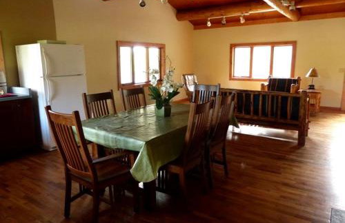 Spacious and Open Cabin Rental on Stillwater River near Billings, Montana - Foto 10