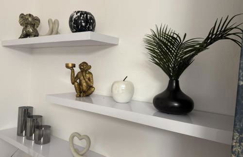 Southend Apartment With Parking, Private Garden and Beach Side Location - Foto 26