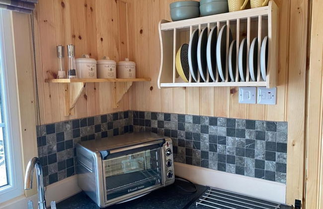 Woodhead Shepherds Hut - Sleeps 2 - Mailer Farm - Foto 6