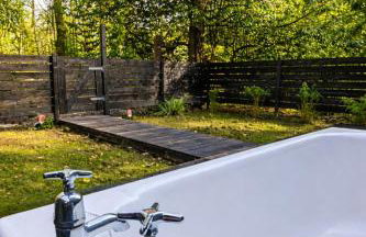 Boutique Shepherd Hut w Private Garden & Outdoor Bath - Photo 13