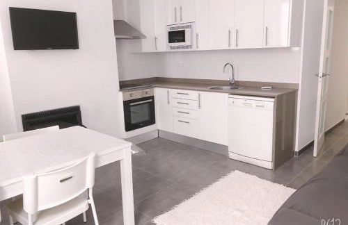 Fantástico Apartamento en el centro de Blanes y a 150mts de la Playa - Photo 1