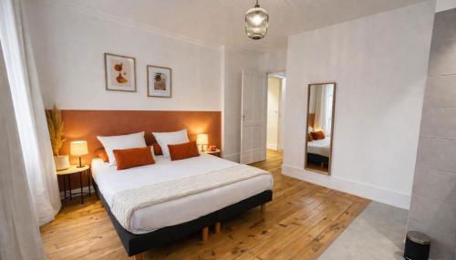 L'Elegant Paradoux - 3 sdb - 2 wc - Ascenseur - Parking - Plein Centre - Foto 2