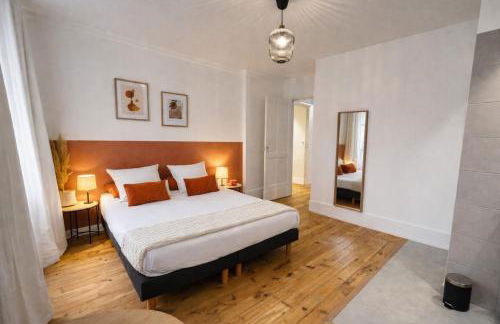 L'Elegant Paradoux - 3 sdb - 2 wc - Ascenseur - Parking - Plein Centre - Foto 2