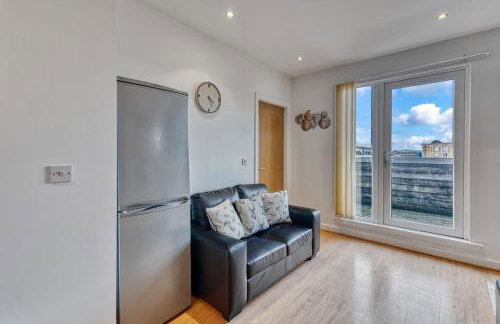 Cosy Central 2-Bed Flat City View & Parking - Foto 17