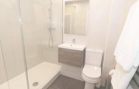 Walworth Castle Lodge - Photo 12